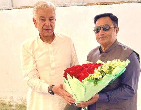 Special meeting of Nadeem Hafeez General Secretary PMLN Bahrain with former Defense Minister Khawaja Mohammad Asif.