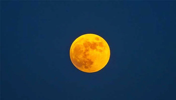 It will be possible to see the moon for a long time this month.