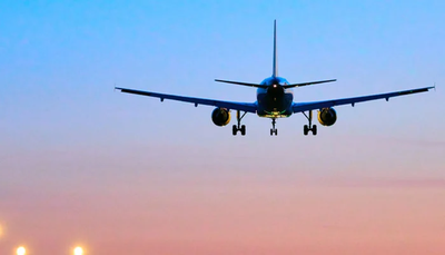 Karachi: Umrah pilgrims stranded for two days leave for Jeddah in an alternative plane late at night