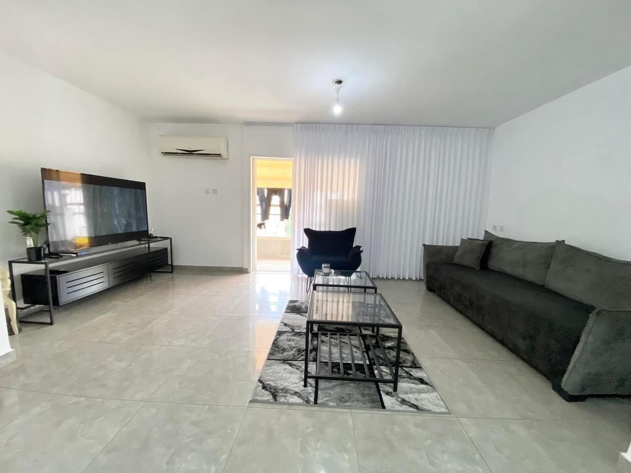 דירת 3 חדרים ברחוב השושנים