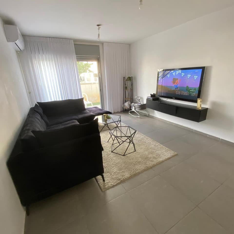 דירת גן 4 חדרים ברחוב שמעון פרס קרית מלאכי 2,200,000 ש"ח