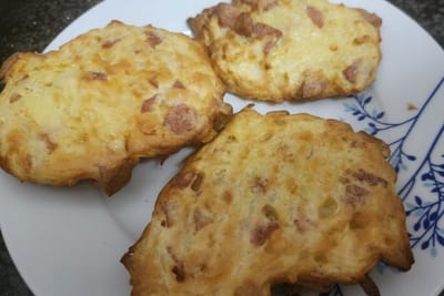 לביבות תפוחי אדמה עם נקניקיות