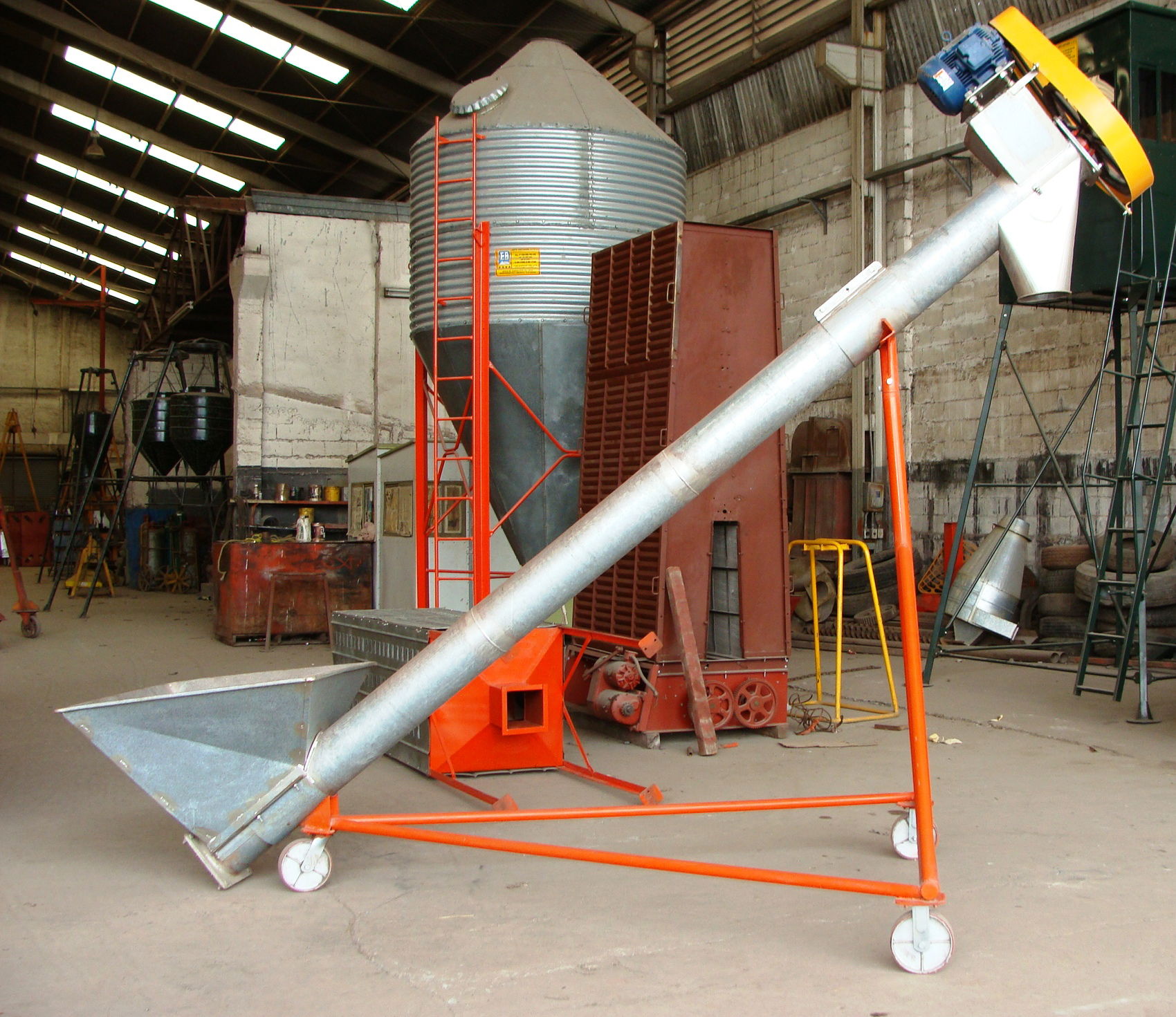 BAZOOKA MOVIL, SISTEMA DE LEVANTE.