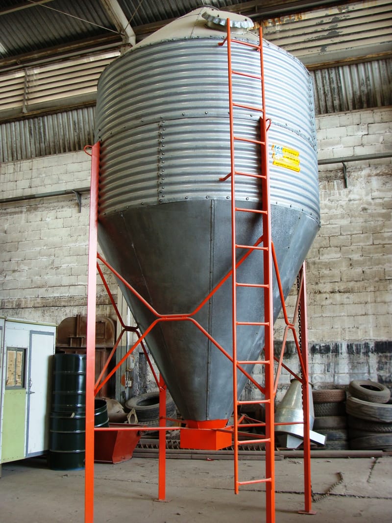 SILOS Y TOLVAS