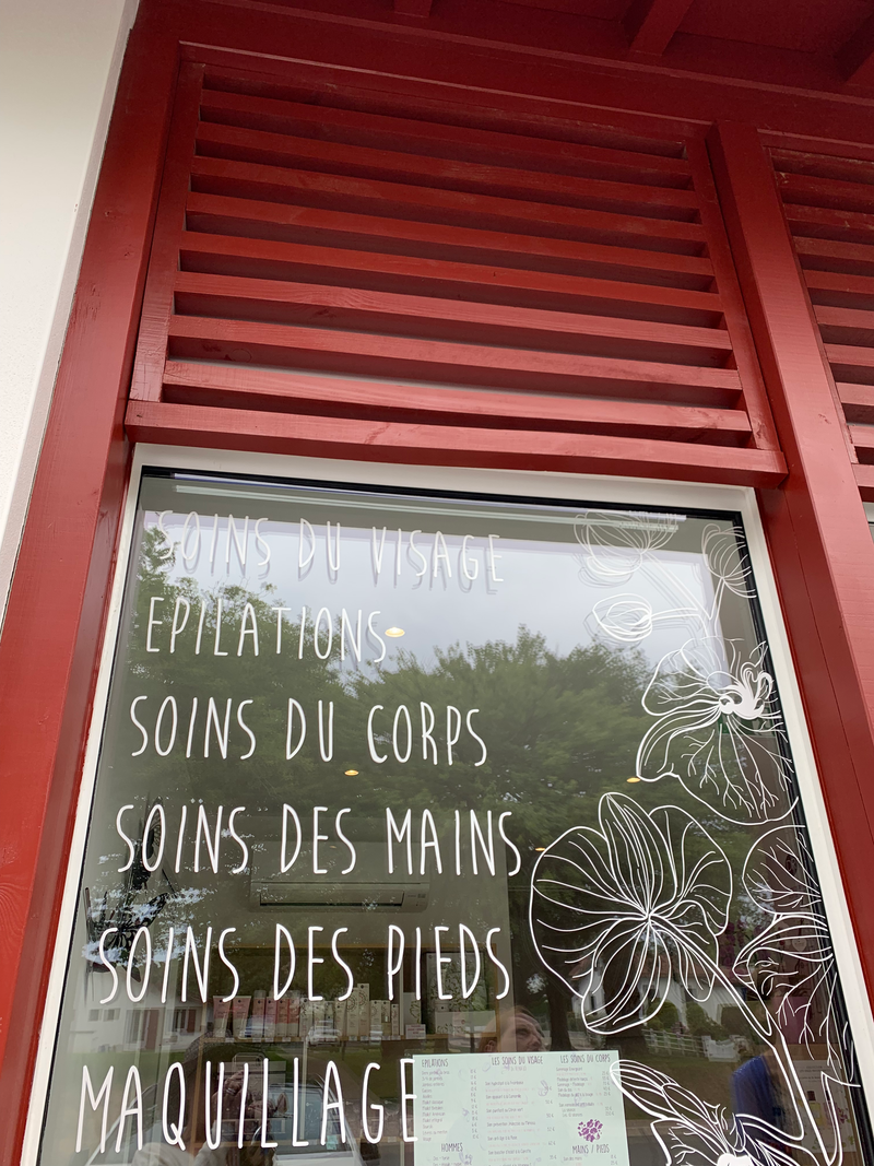 TRANSFORMATION D'UNE ECOLE EN BOULANGERIE APPARTEMENT CABINET MEDICAL 