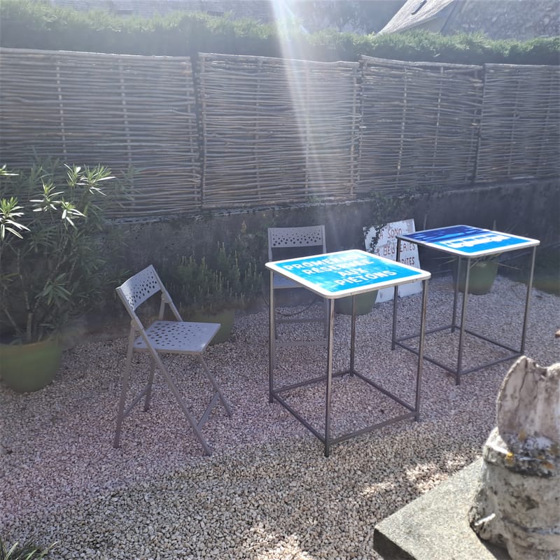 L’espace extérieur vous invite à la découverte et à la détente, pour des moments pleinement savoureux.