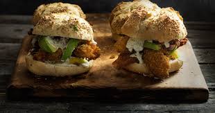 HAMBURGUESA DE MAR Y TIERRA