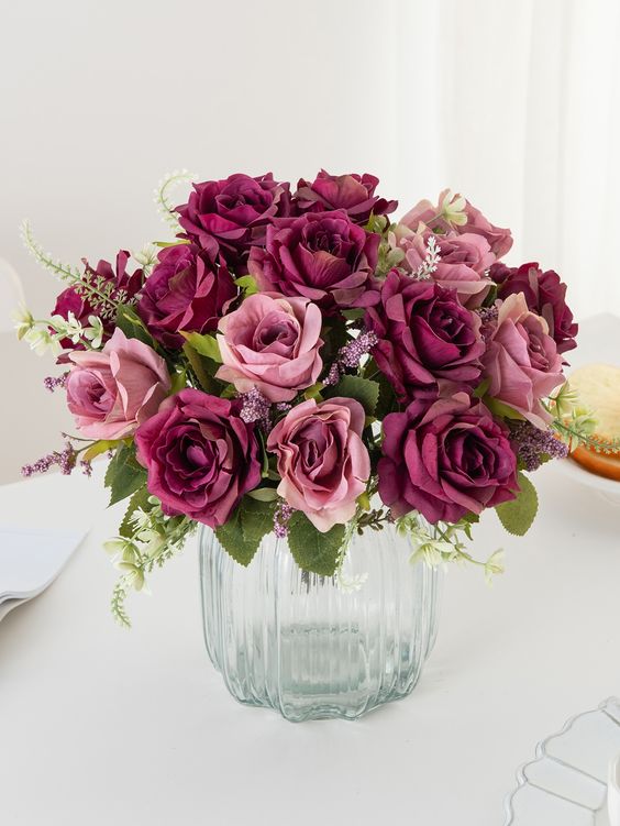 LA ELECCION DE FLORES NATURALES Y FLORES ARTIFICIALES