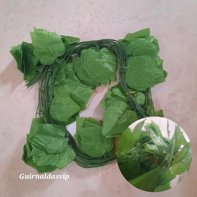 DECORACION CON GUIRNALDAS DE HIEDRAS VERDES ARTIFICIALES