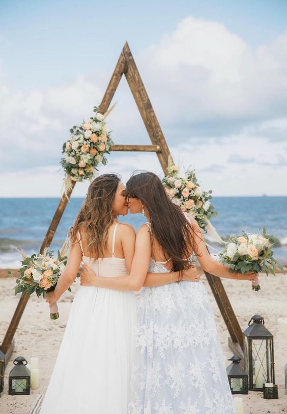 CONSEJO: Fotografiar una boda entre mujeres al aire libre