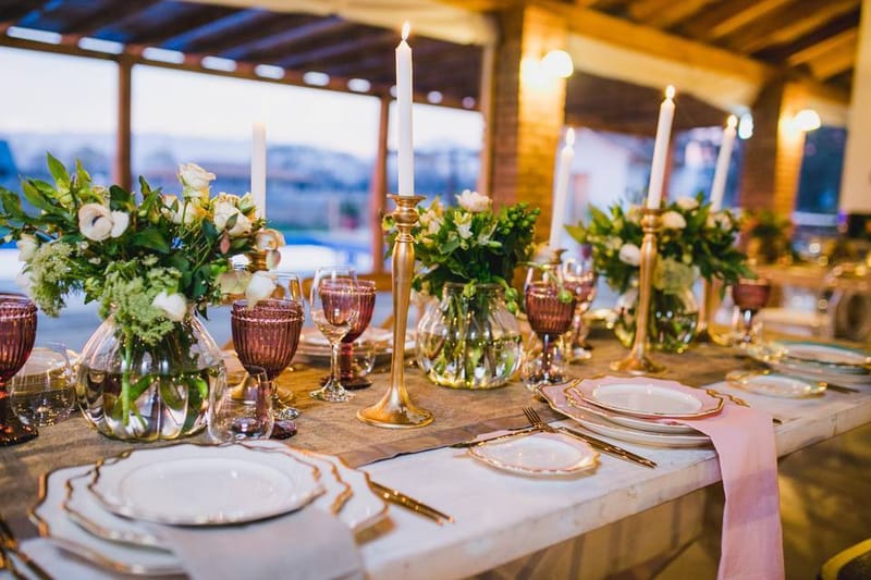 Como vestir la mesa para una boda elegante