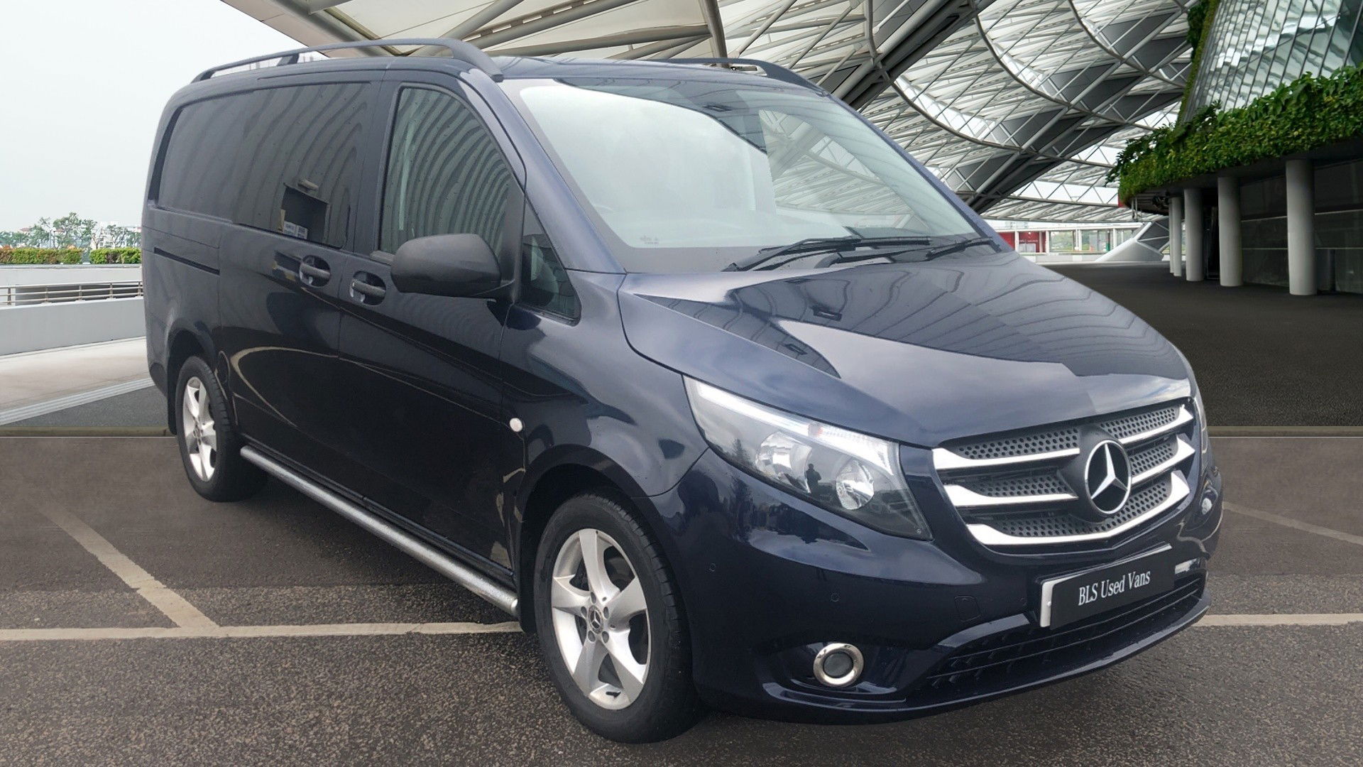 Mercedes-Benz 114 Cdi Vito Tourer Bus