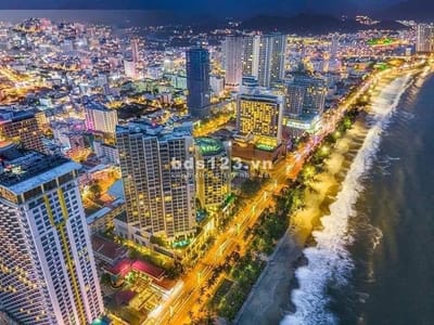 Ban can ho khach san 5 sao tai Nha Trang, view cuc dep, gia chi 3 ty dong