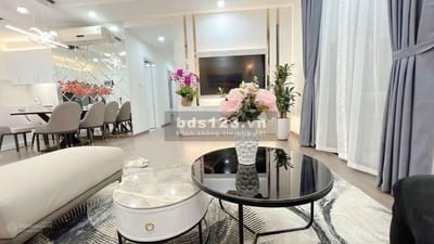 Sieu pham can ho Vinhomes Smart City view dep don gio thoang mat gia 3,389 ty