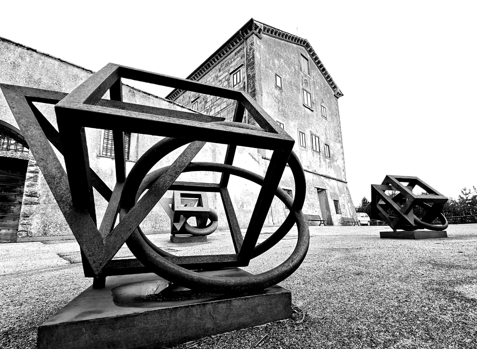 Francesco Nofererini con Geometrie senza tempo