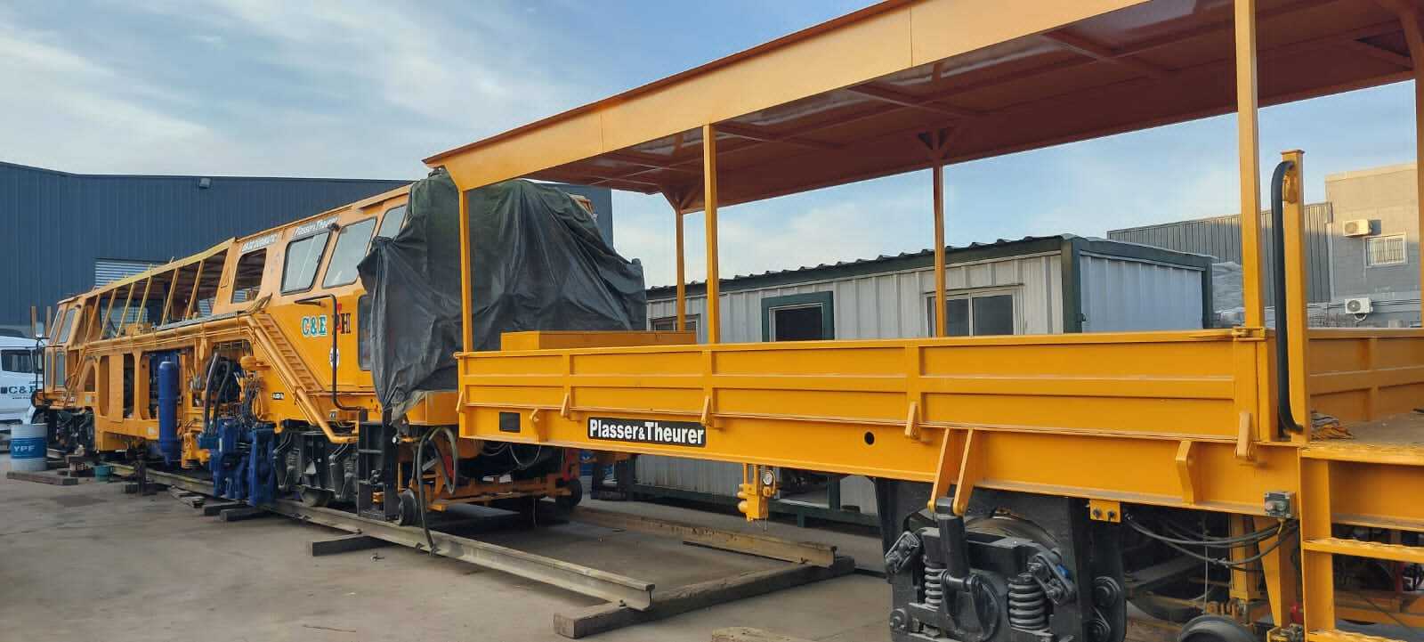 Trabajo de desarme, arenado, pintura y armado.