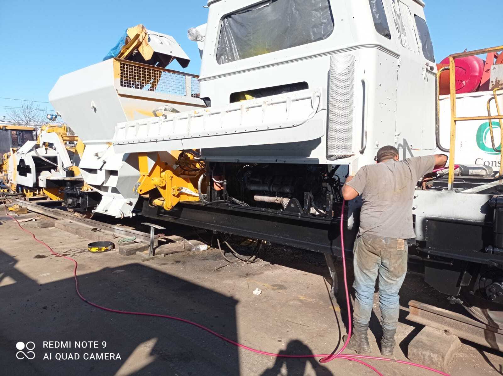 Trabajo de desarme, arenado, pintura y armado.