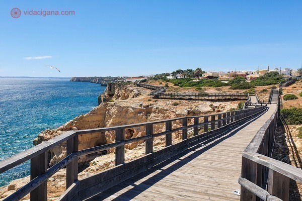 Passadiço do Carvoeiro, Algar Seco e Pedra da Boneca