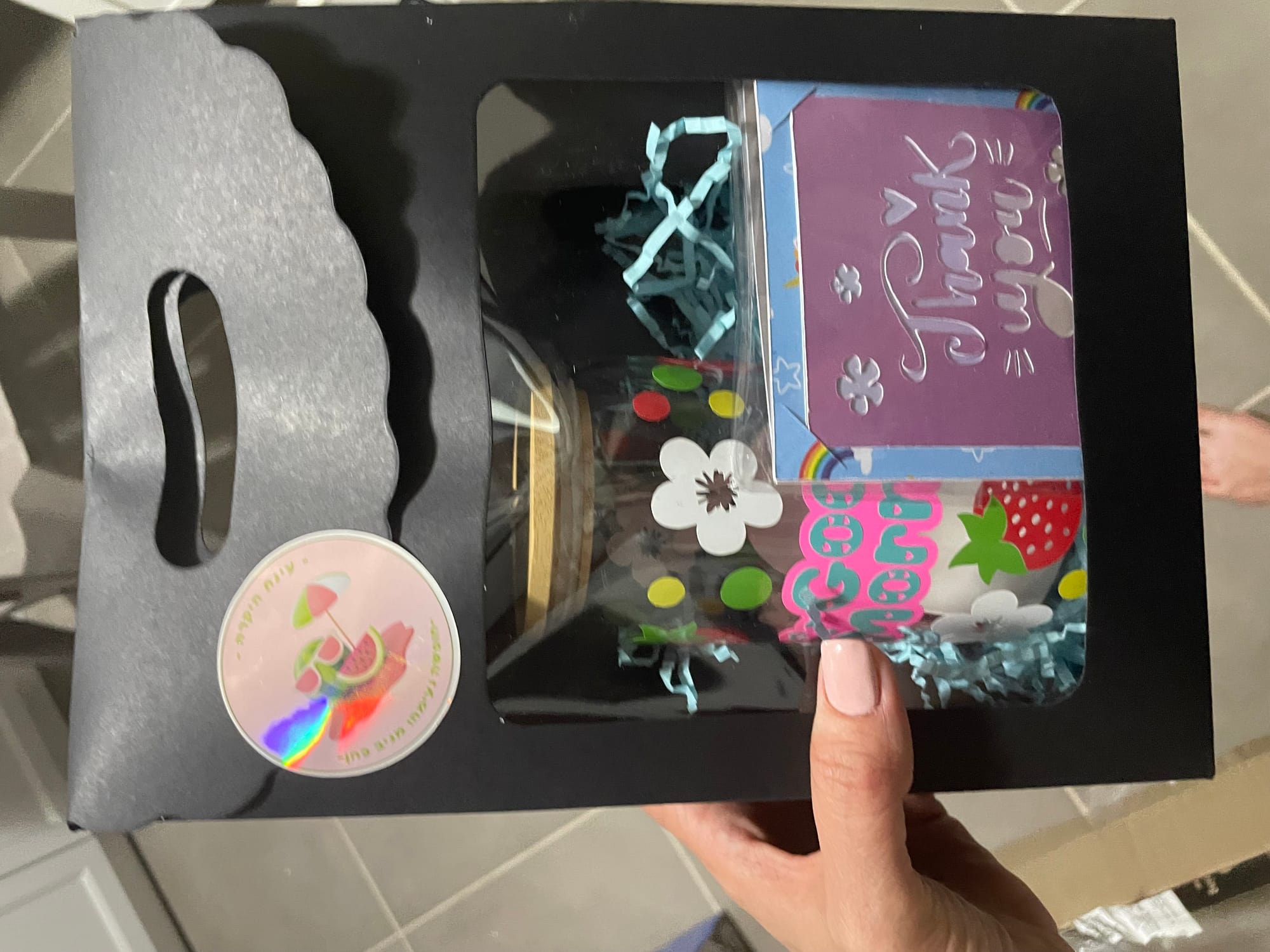 כוסות זכוכית עם מכסה במבוק וקש זכוכית לשתיה קרה