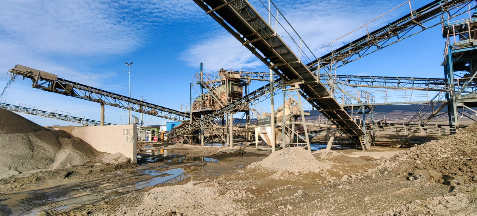 Suntem aici pentru tine !