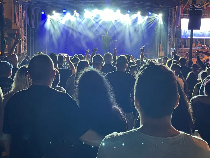 De prin țară adunate