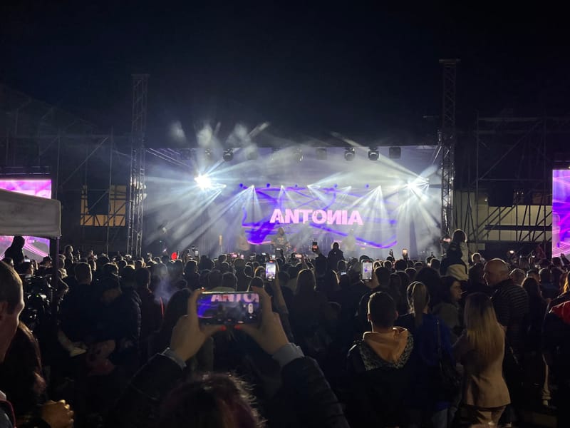 De prin țară adunate