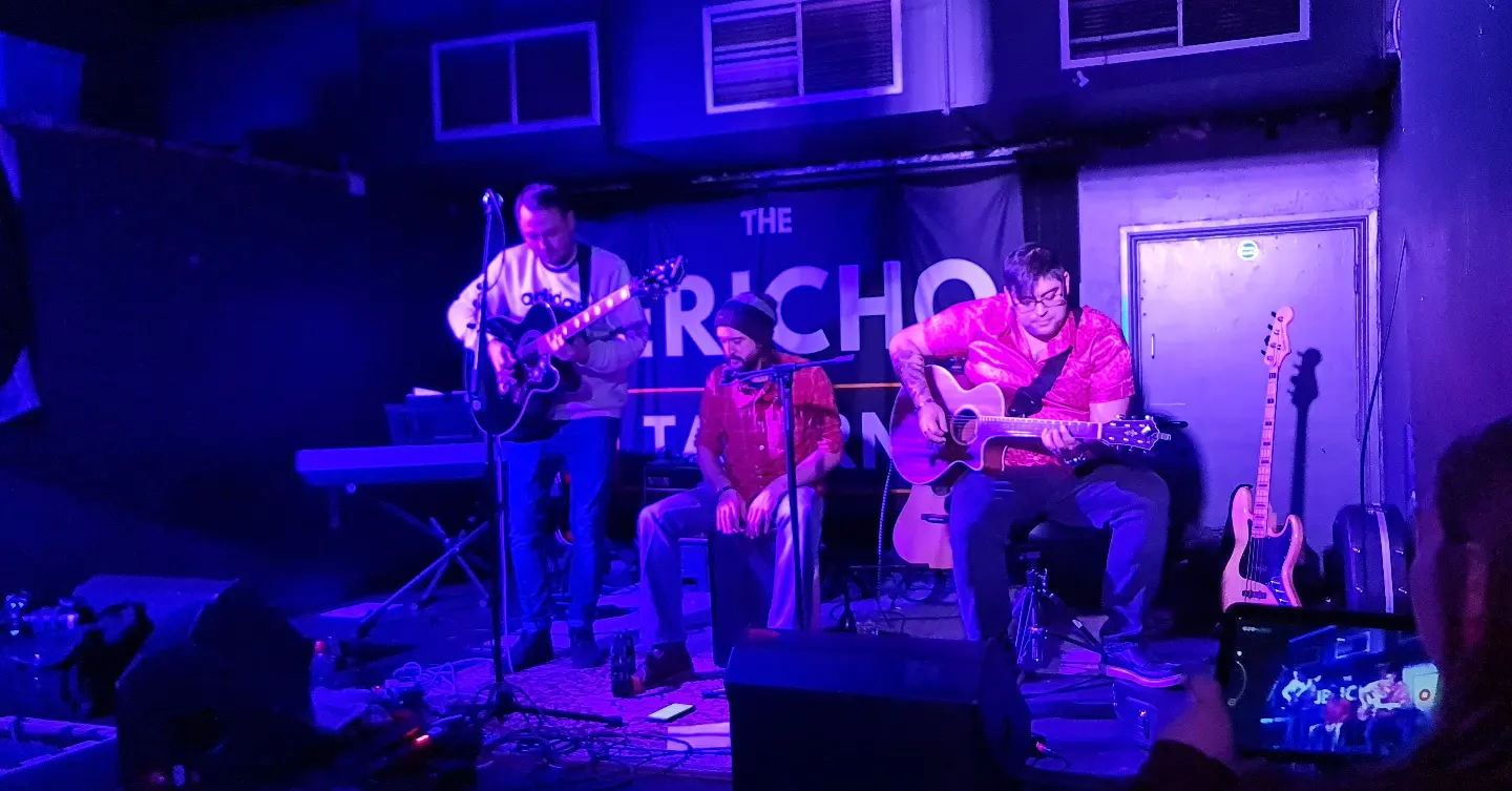 BEN MCKELVEY AND BROKEN COLOURS