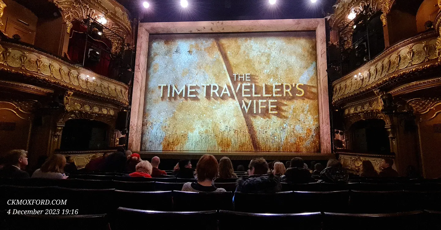 THE TIME TRAVELLERS WIFE