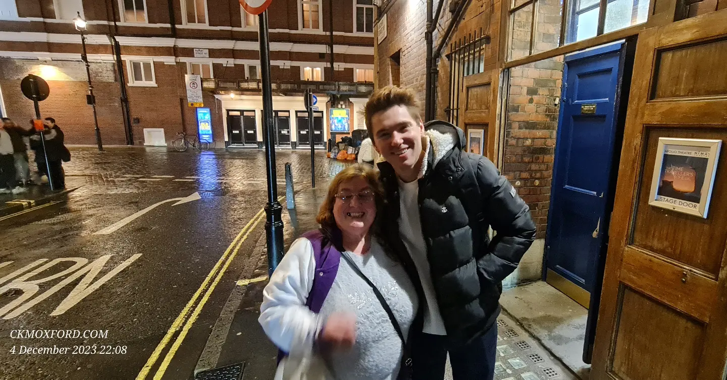 THE TIME TRAVELLERS WIFE