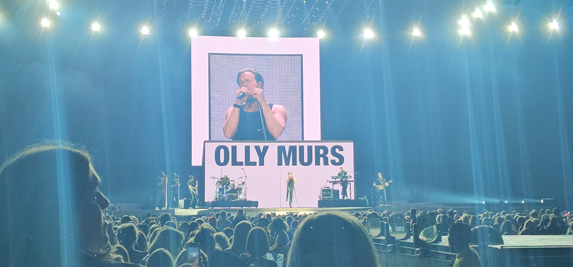 OLLY MURS AND TAKE THAT