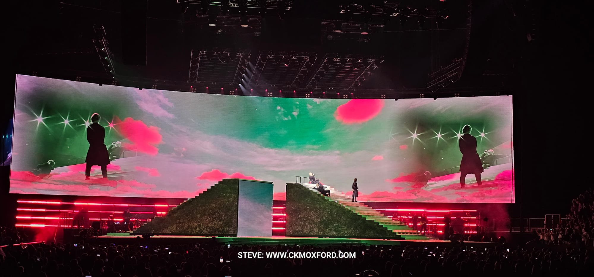 OLLY MURS AND TAKE THAT