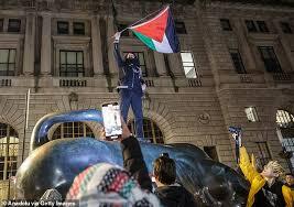 Genocidio financiero: jázaros de Wall Street castigan a las universidades pro palestinas de EU