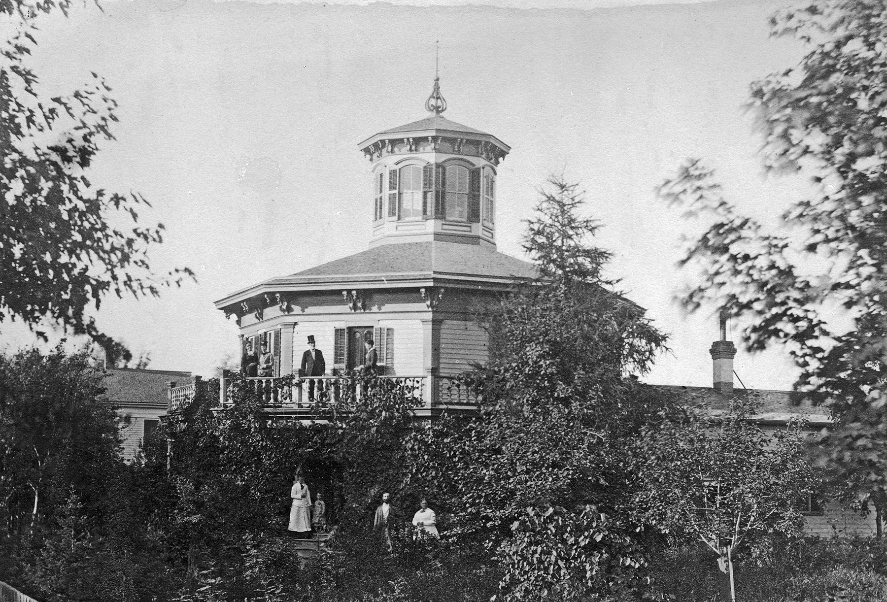 Octagon House