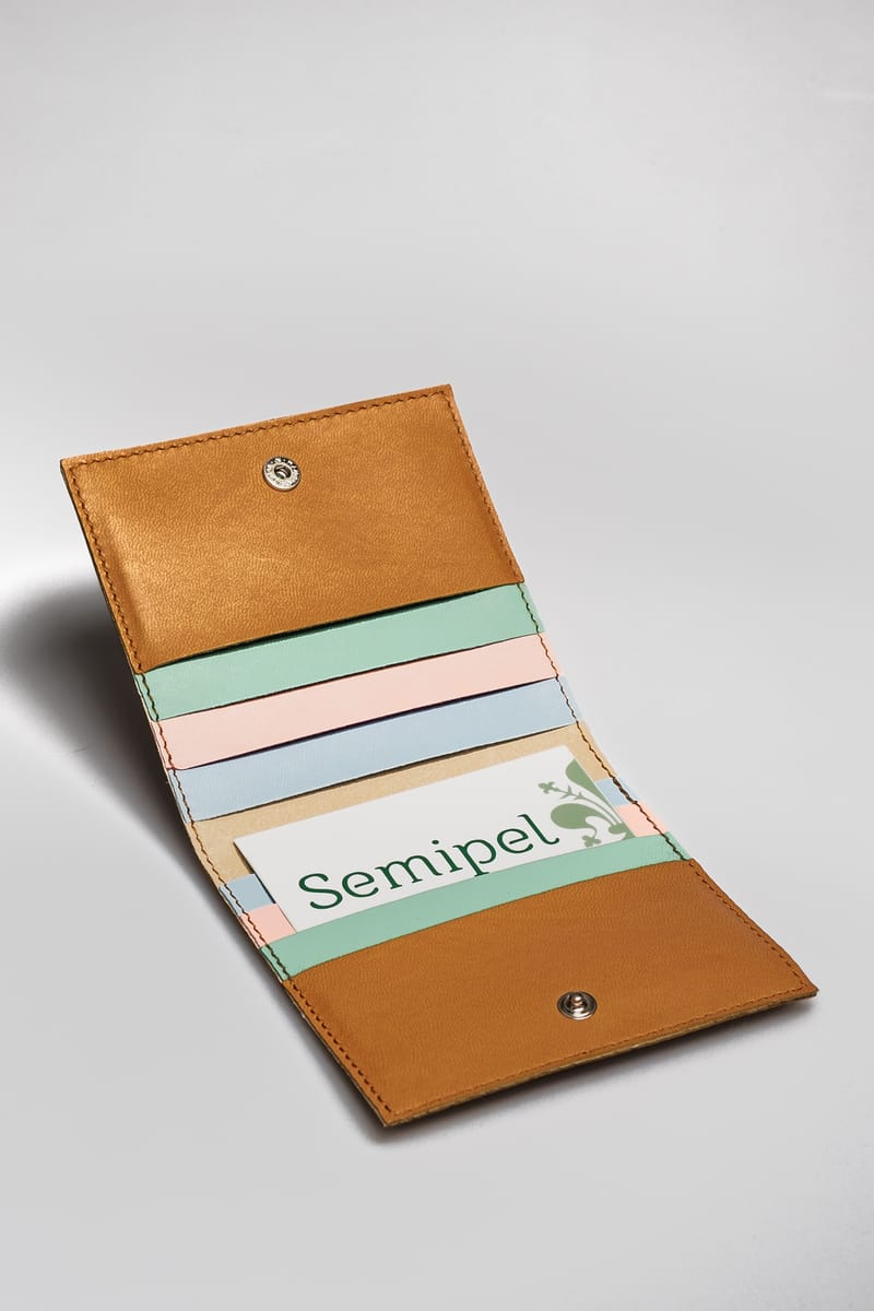 Art. 38 - Portacarte