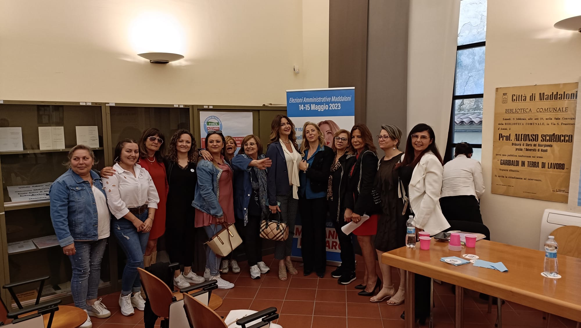 Azzurro Donna e Maddalonesi