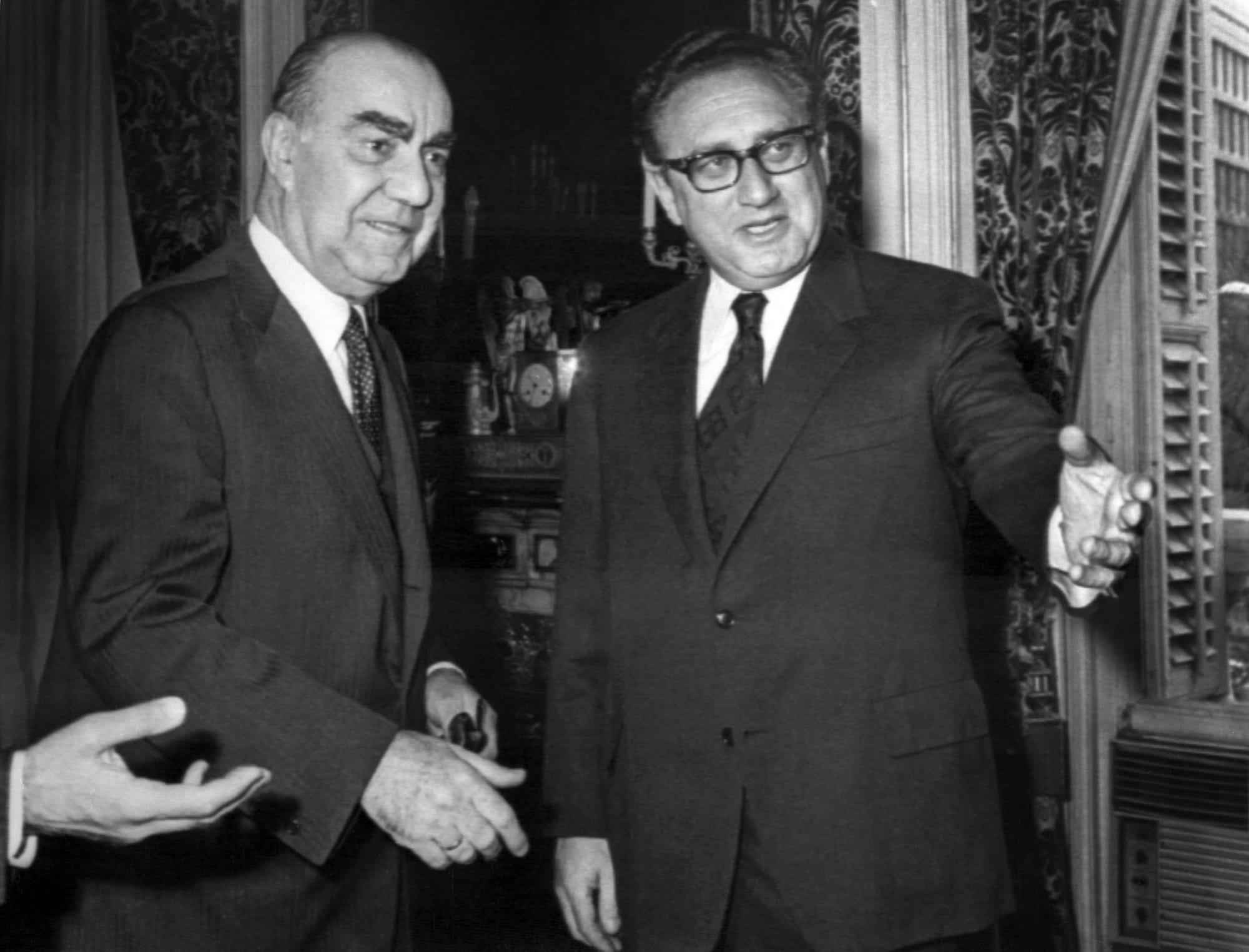 El carnaval de la democracia (V)