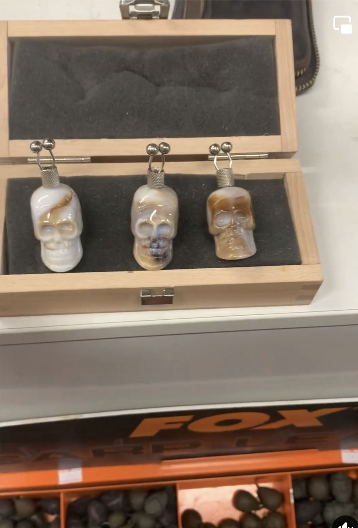 limited skull swinger set