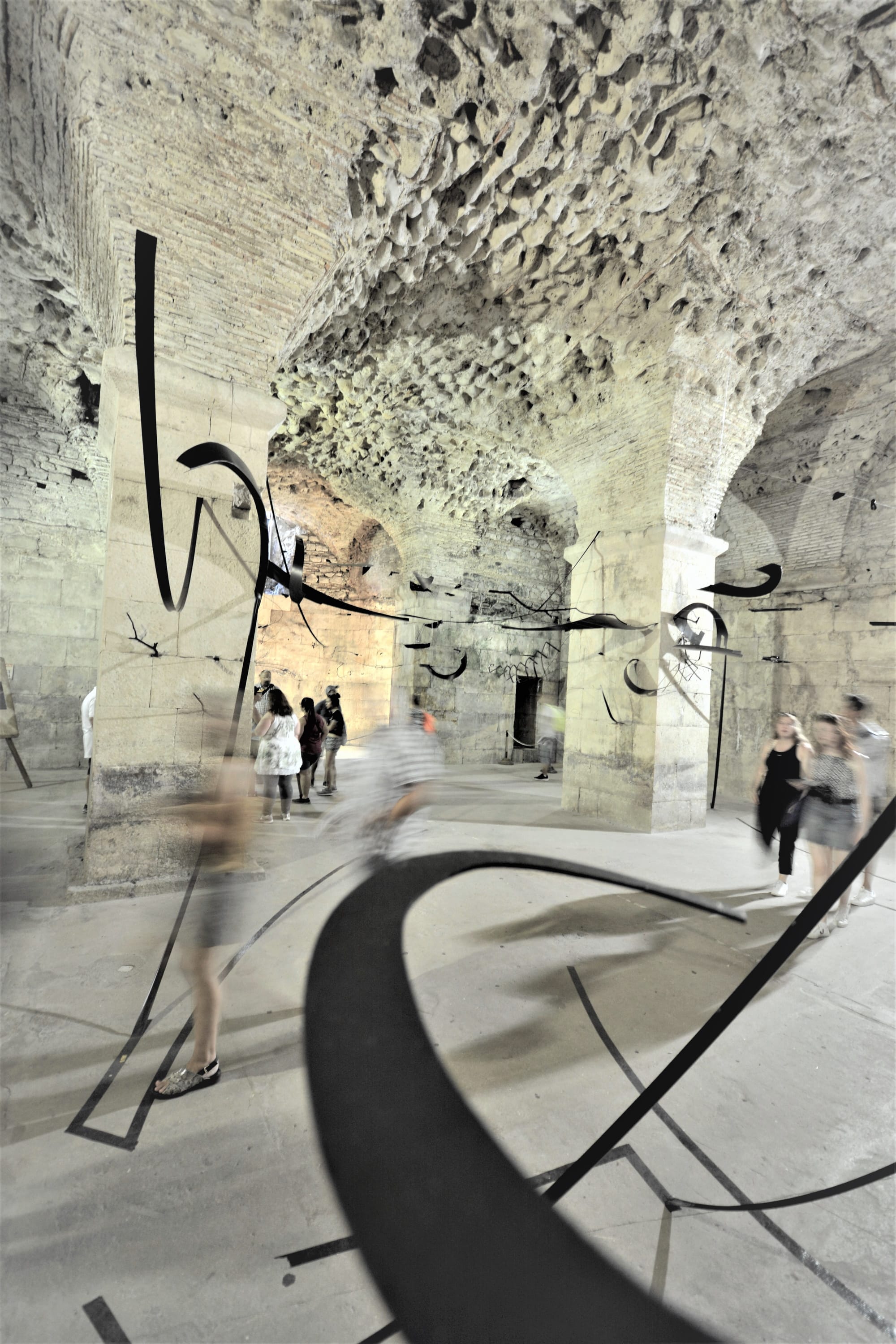 LINE MEMORIES - 2018 - SITE SPECIFIC INSTALLATION, PLASTIC METAL, ORGANJIC MATERIALS