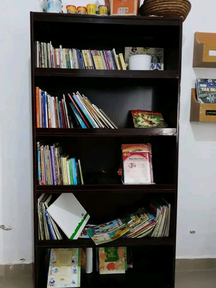 CHILDREN'S LIBRARY