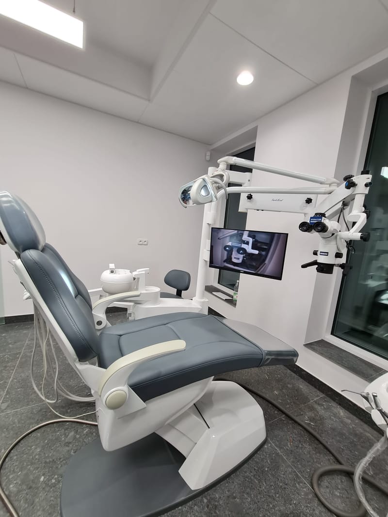 Klinika Implantologiczna parter