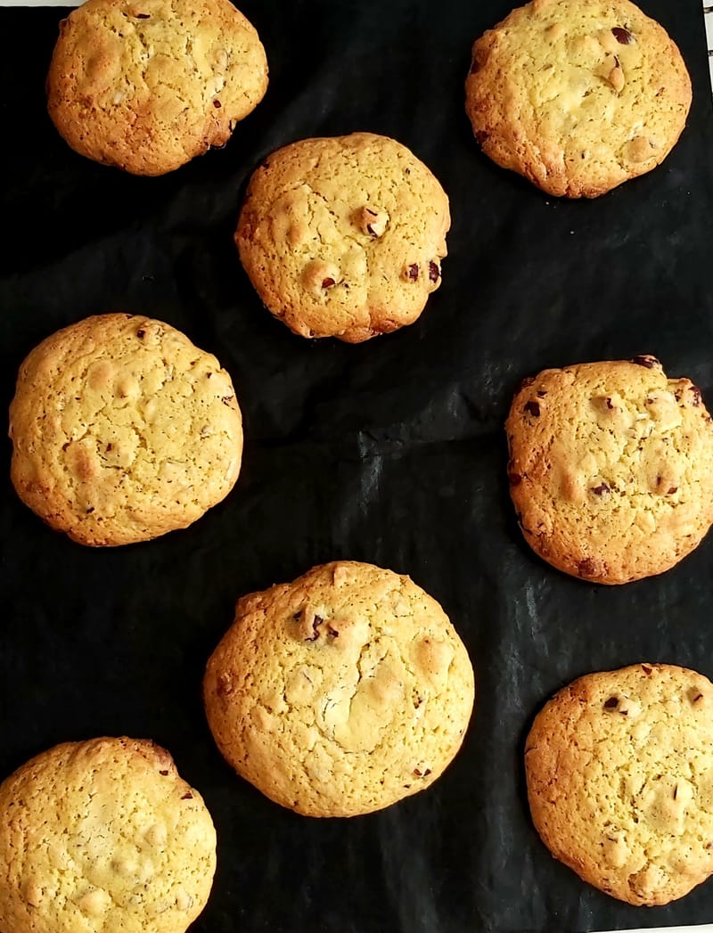 Cookie Chocolat blanc + Noisettes [ INDISPONIBLE ]