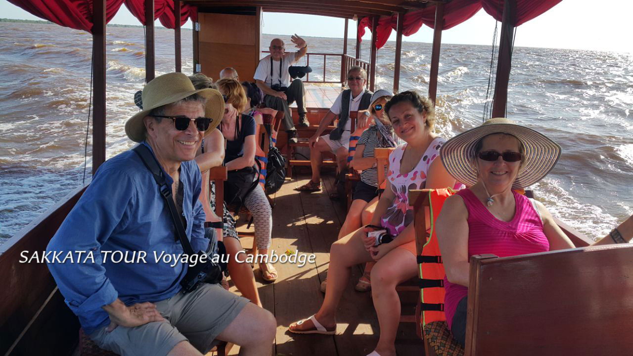 Traversée du lac Tonlé Sap en bateau privé de Siem Reap à Battambang