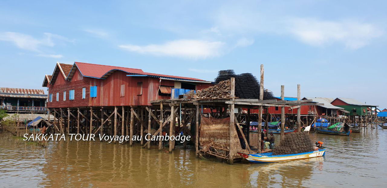 Village flottant Kampong Kleang