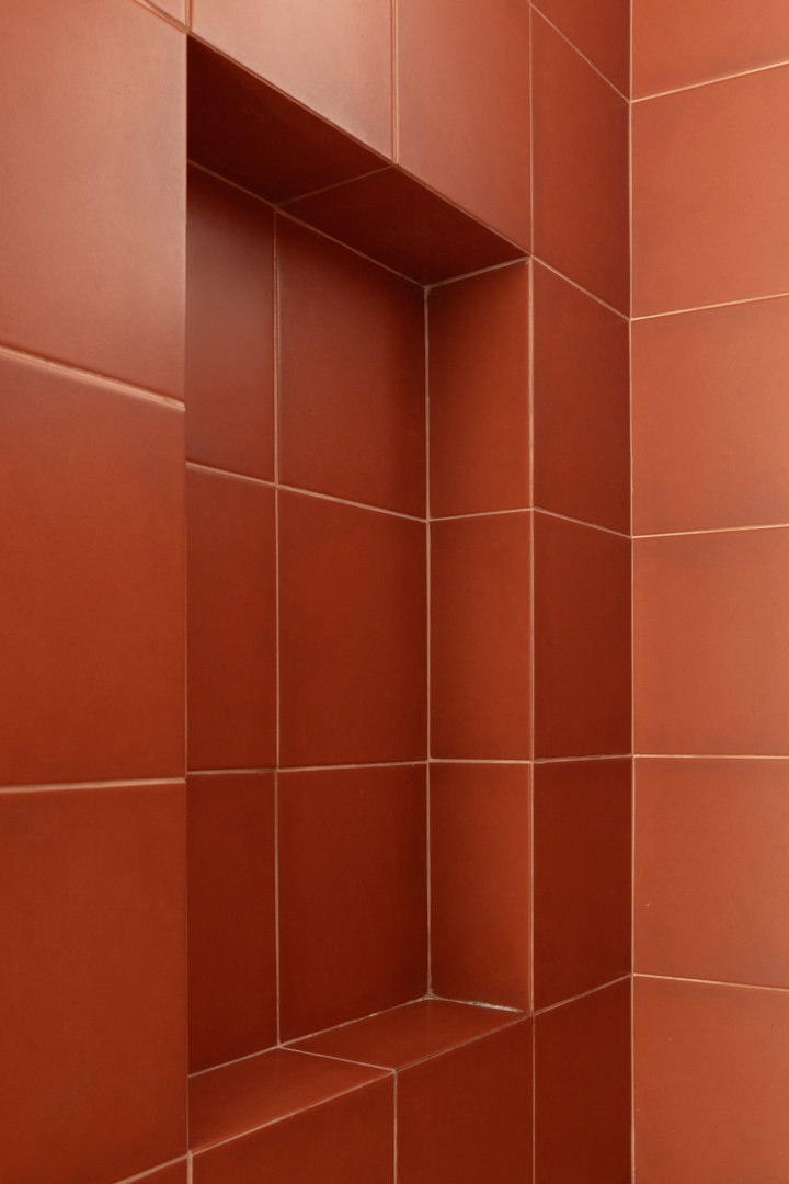 130m2