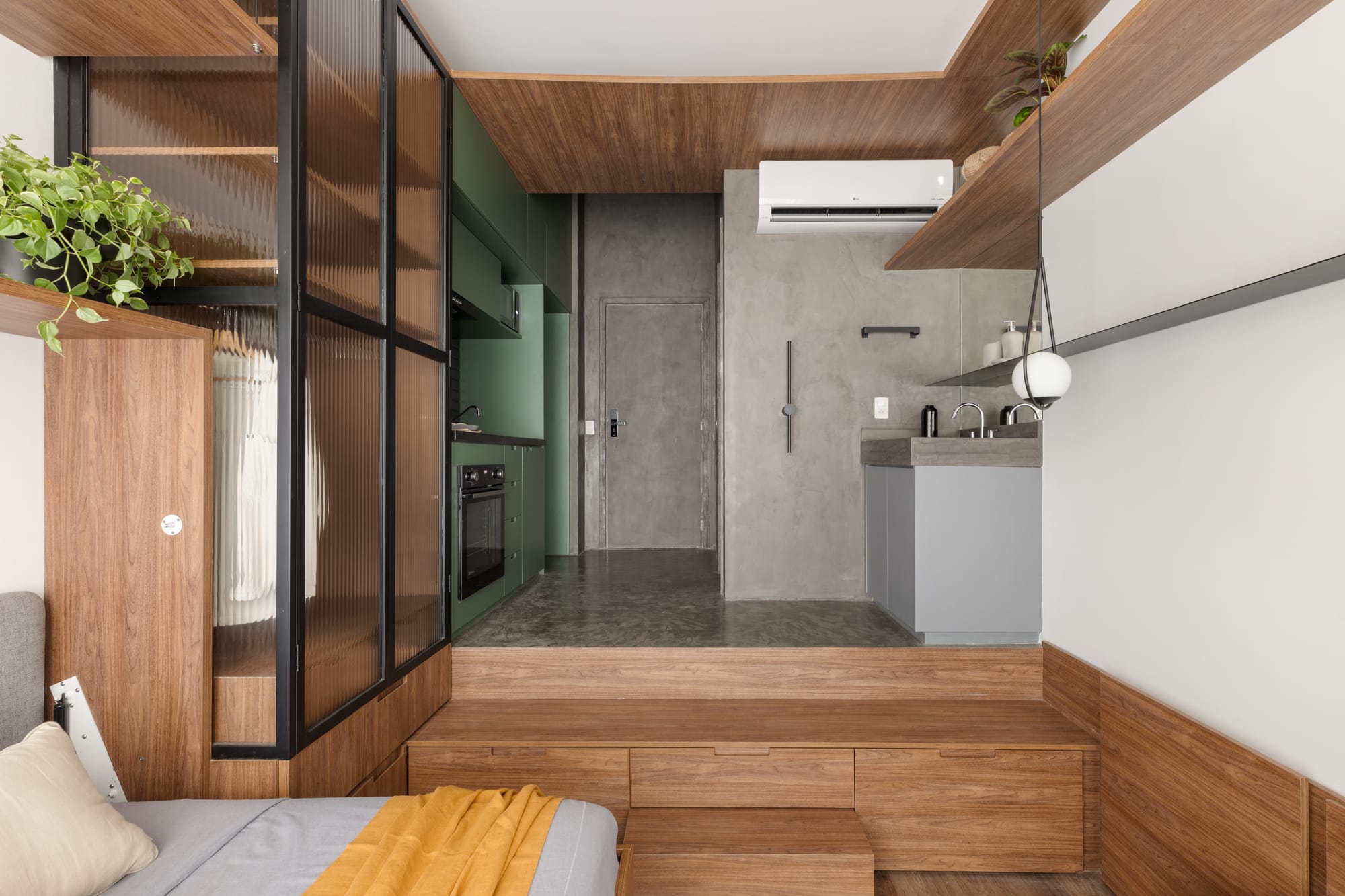 25m²