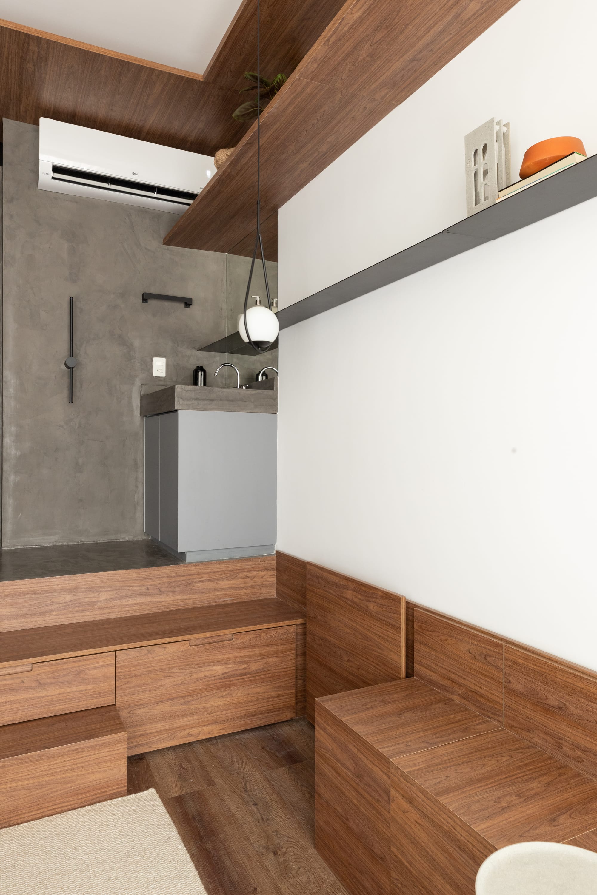 25m²