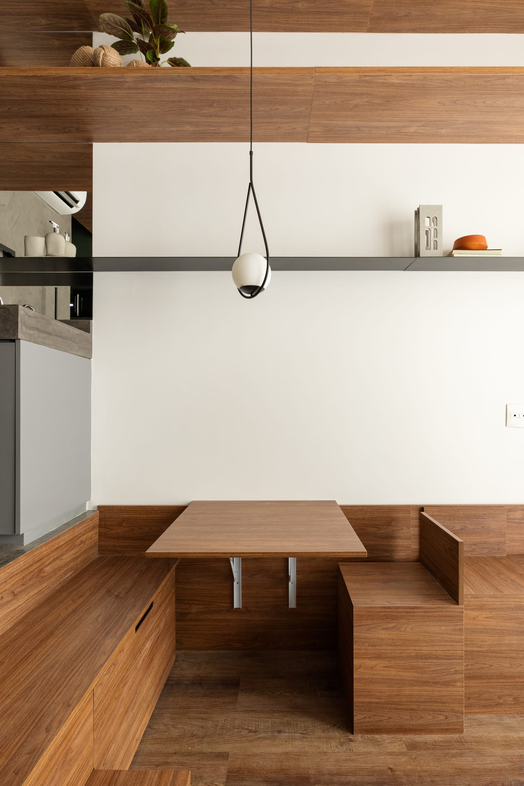 25m²