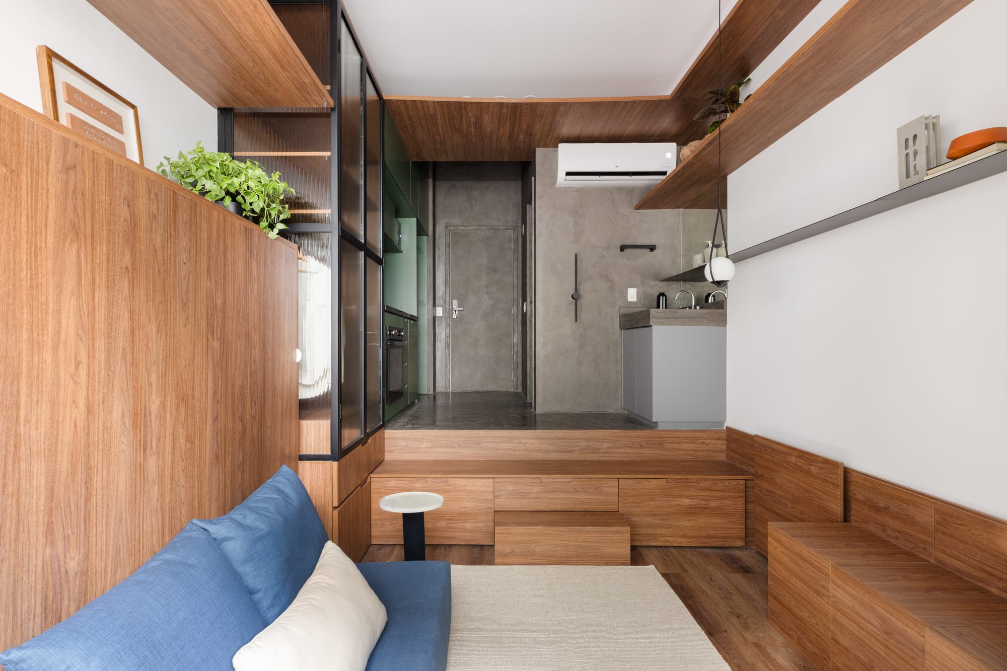 25m²