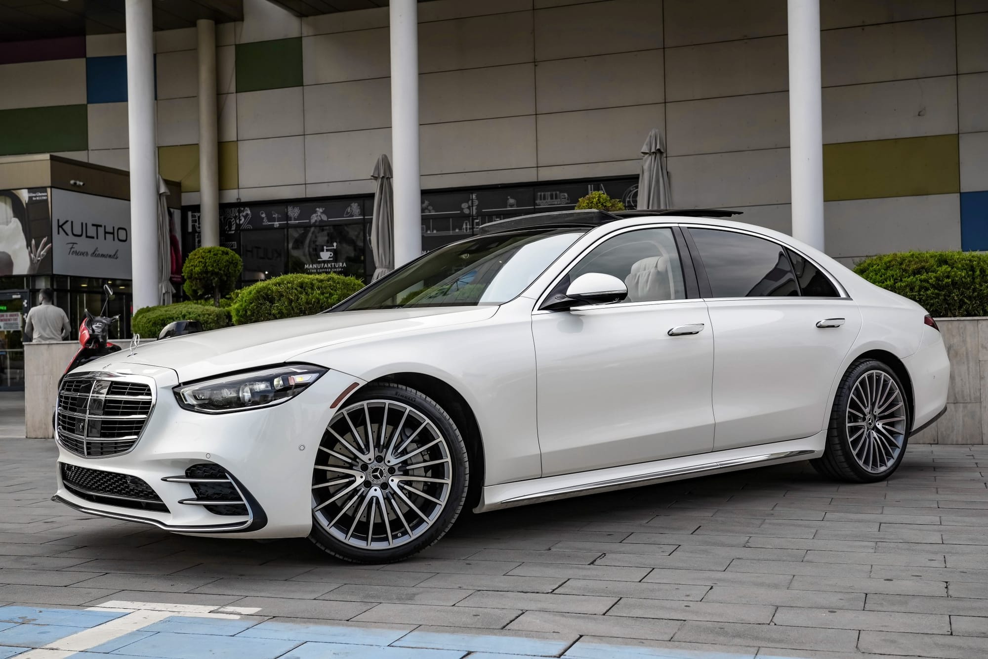 Mercedes-Benz S-Class 3