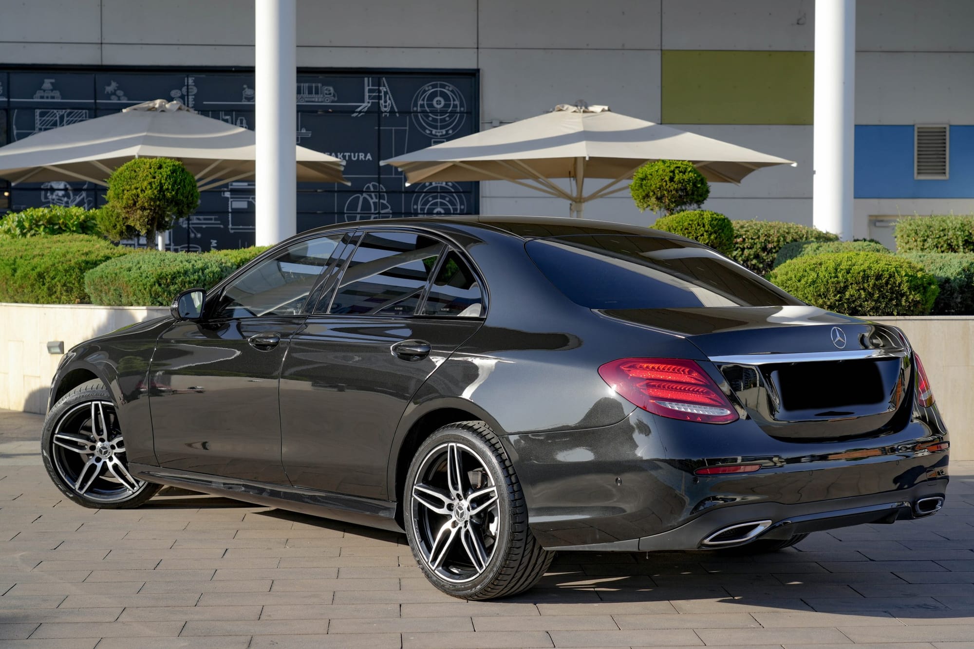 Mercedes-Benz E-Class 2
